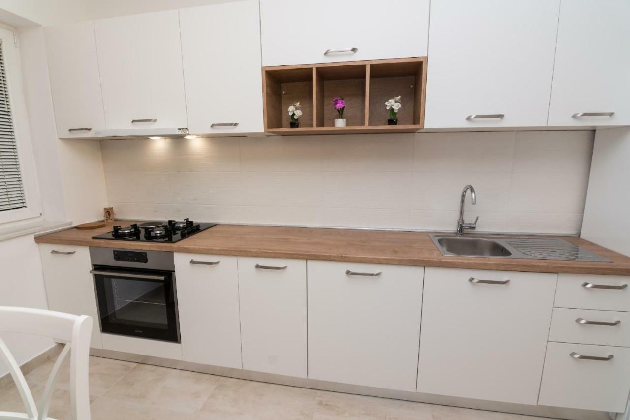 Apartment Bambi Mali Losinj Luaran gambar